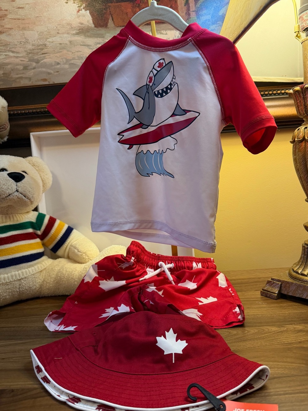 Boys 2T Canada Theme Swimming Outfit EUC! Hat is BNWT!